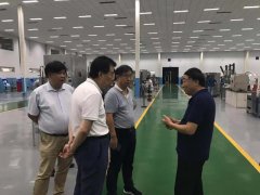 青島大學(xué)校長(cháng)夏東偉一行蒞臨公司調研考察